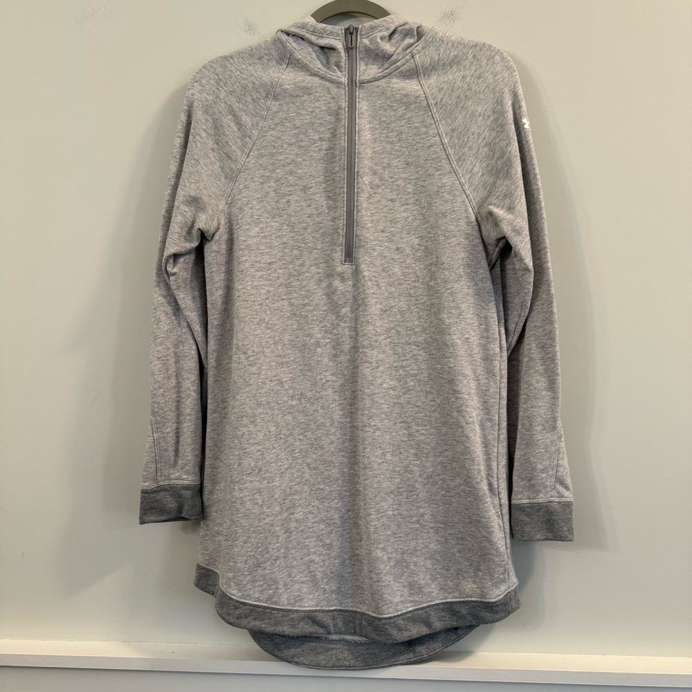 Women’s Under Armour Light Gray longline Quarter-Zip Pullover